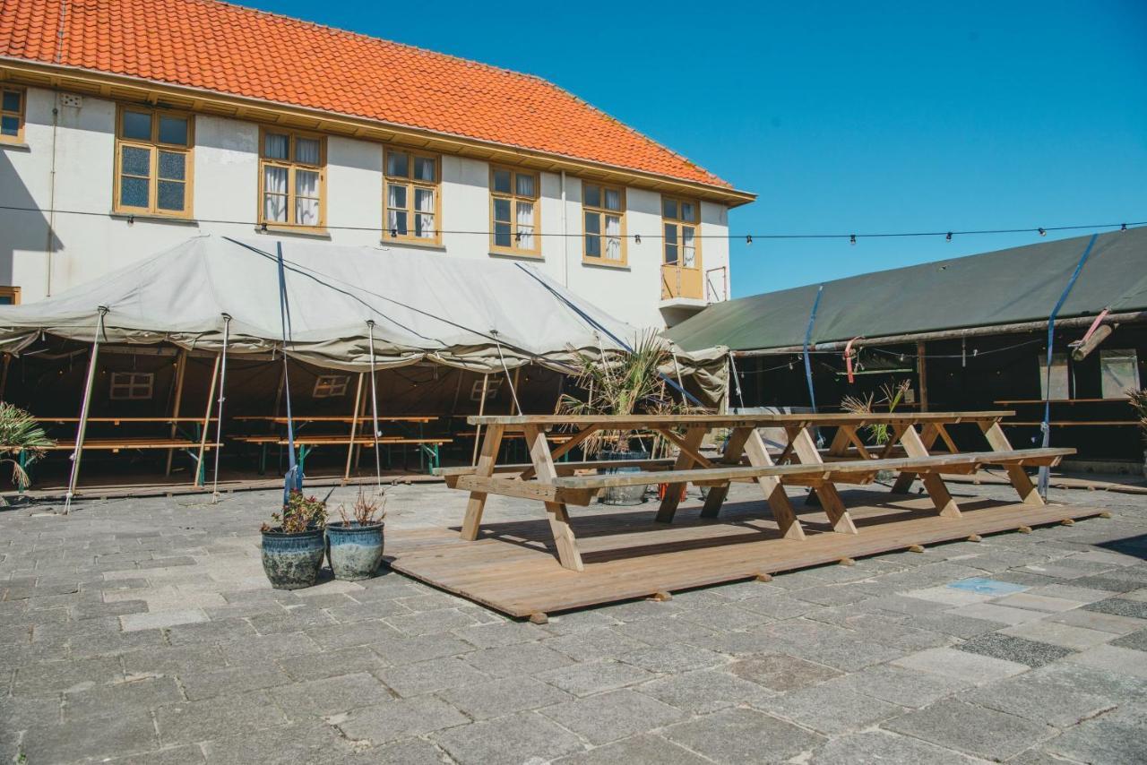 Family & Surfhostel Petten Extérieur photo